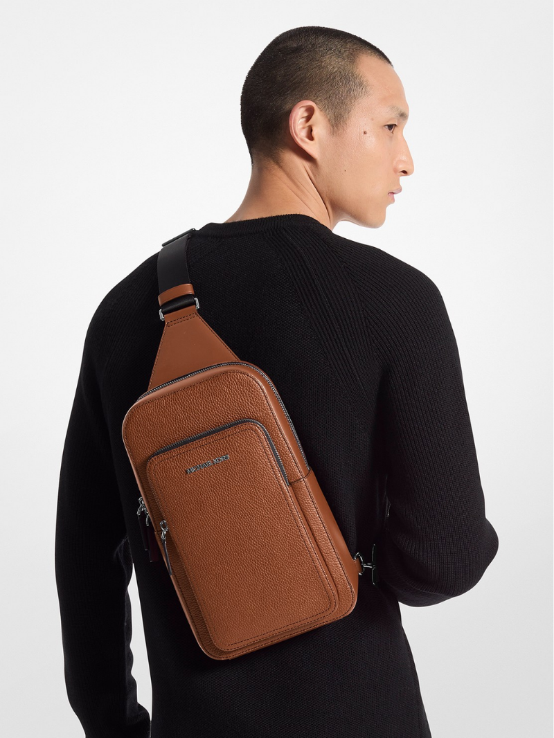 Mochila Transversal Slim Commuter COOPER em Couro Pebble Masculina- Michael Kors
